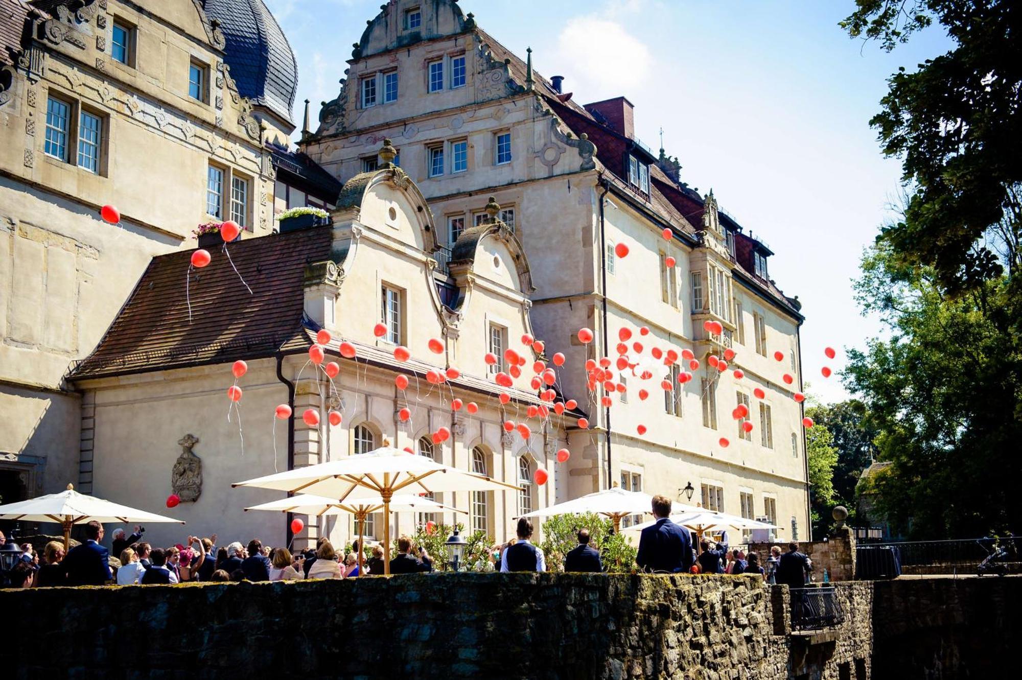 Schlosshotel Muenchhausen Aerzen Exterior foto