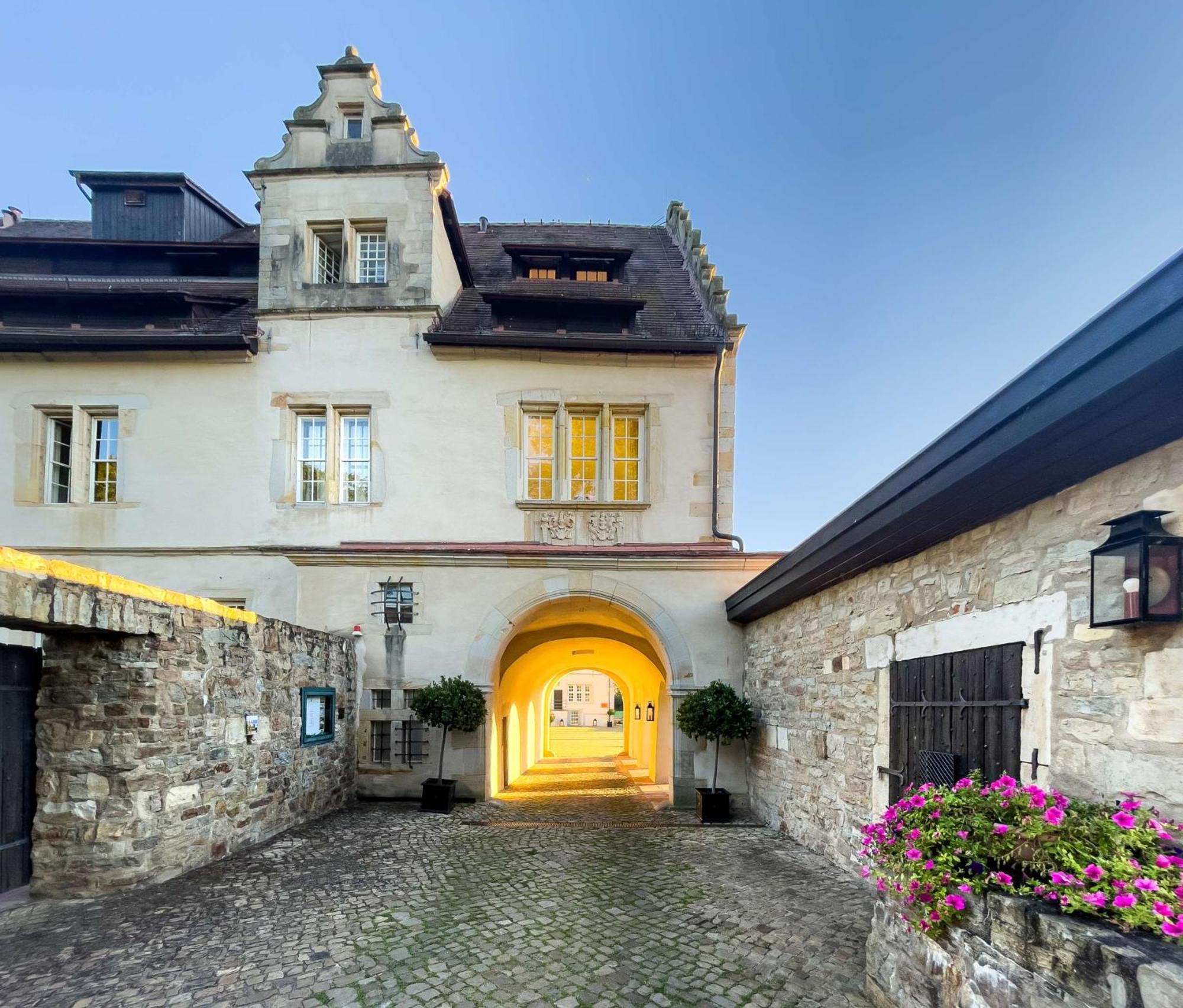 Schlosshotel Muenchhausen Aerzen Exterior foto
